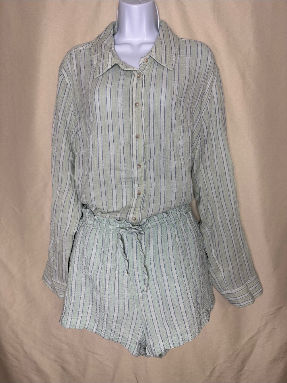 Universal Thread Pale Green Striped Button-Front Pajama Set